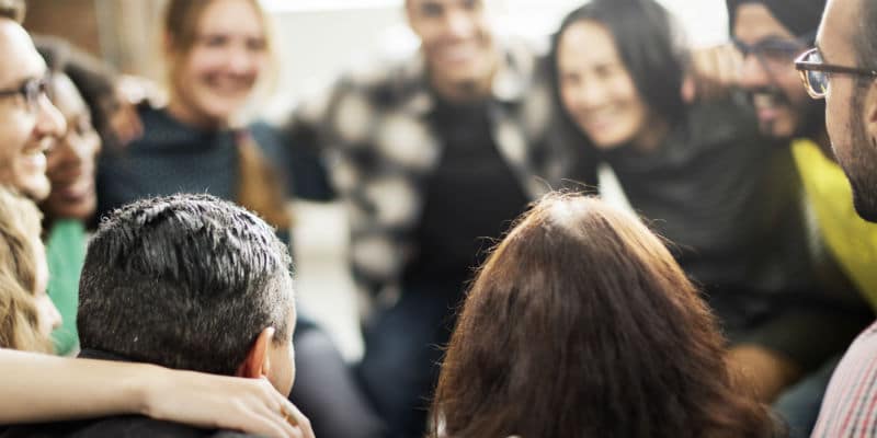 Why Businesses Should Embrace the Daily 'Huddle' | Align